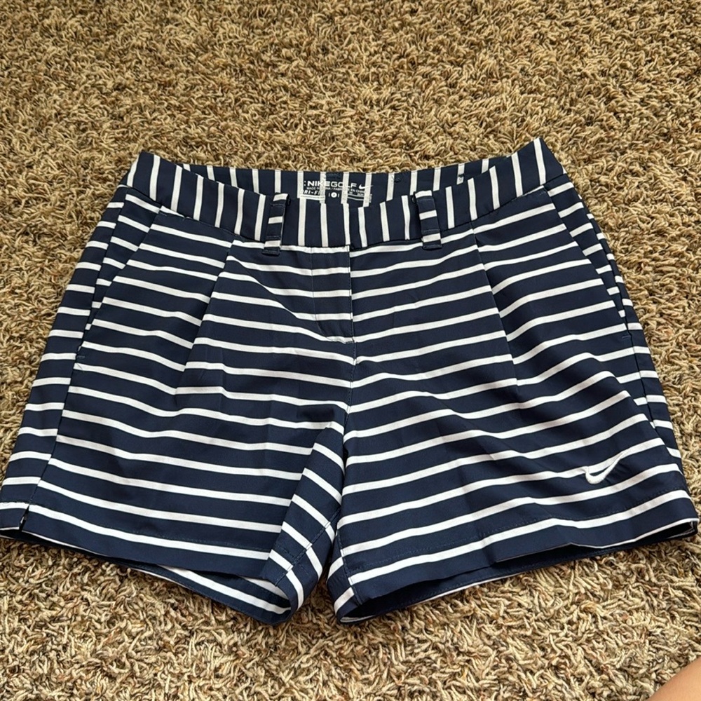 Nike Golf Shorts Women size 2